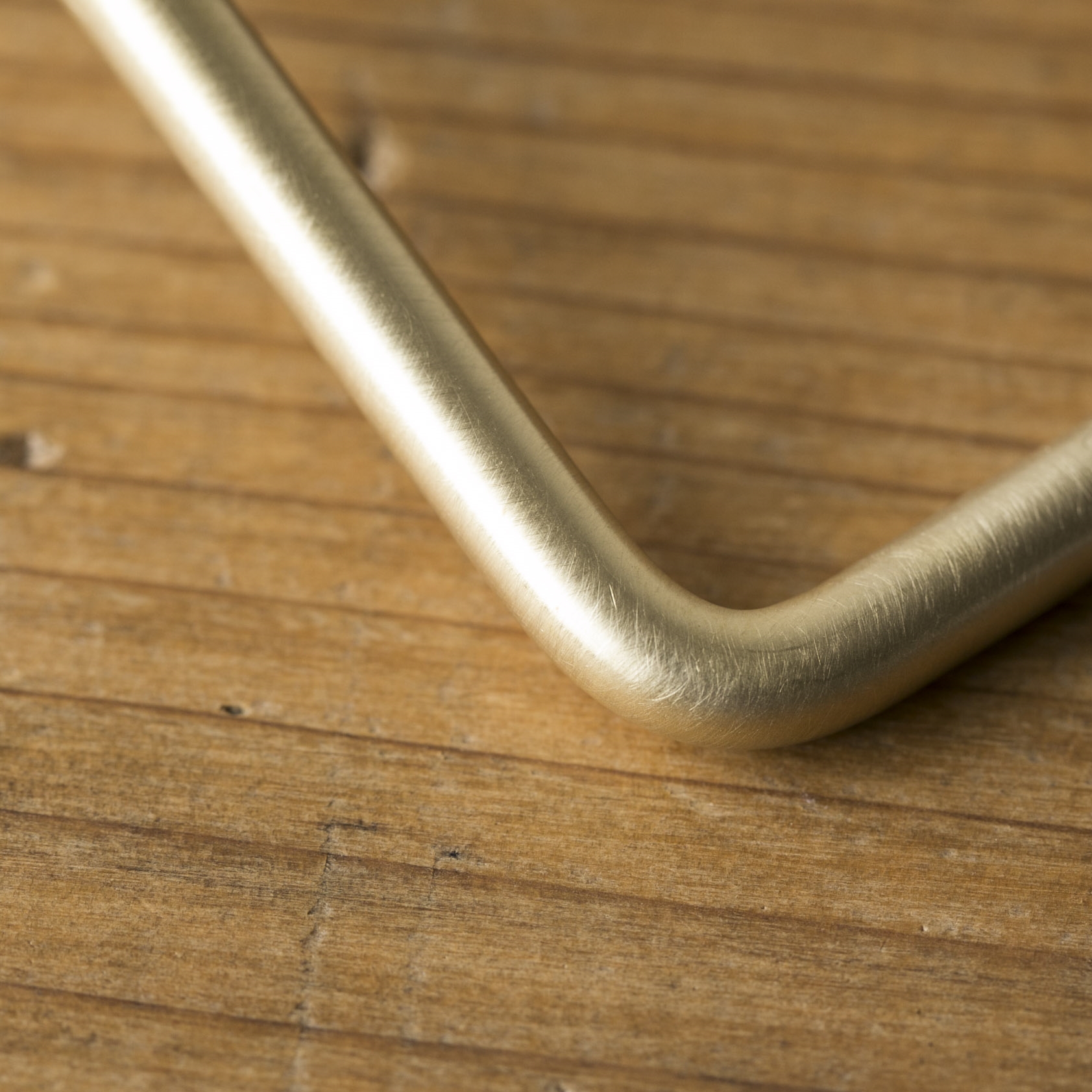千葉工作所/Paper stocker Brass（ペーパーストッカー 真鍮） - トイレットペーパーの交換が楽な、絵になるストッカー