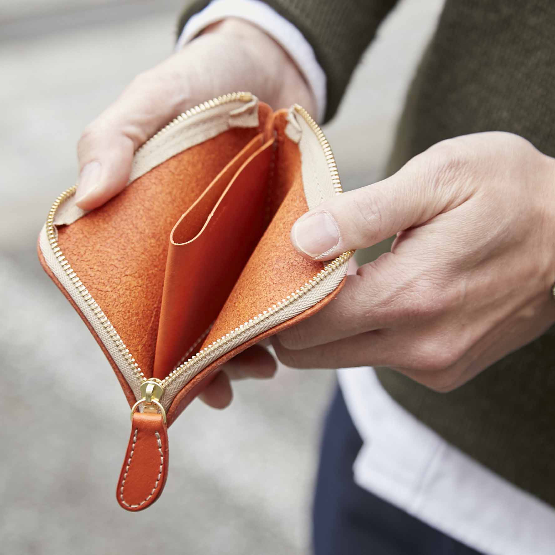 affordance/ミニジップウォレット - ポケットにもすっと入る、コンパクトな財布