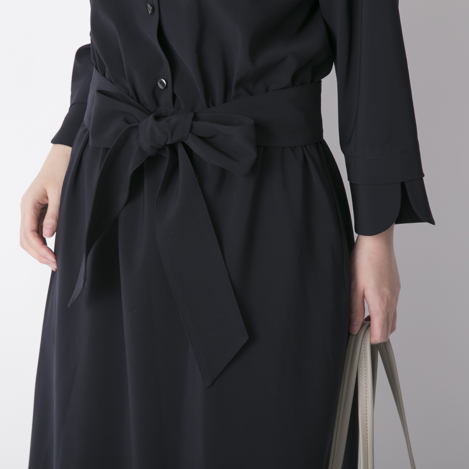 Kilka 洗えてシワになりにくいボタンワンピース ネイビー スタイルストア