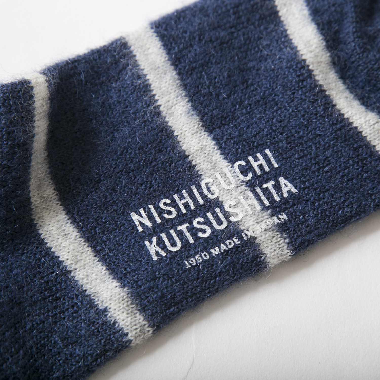 NISHIGUCHI KUTSUSHITA/モヘアウールボーダーソックス