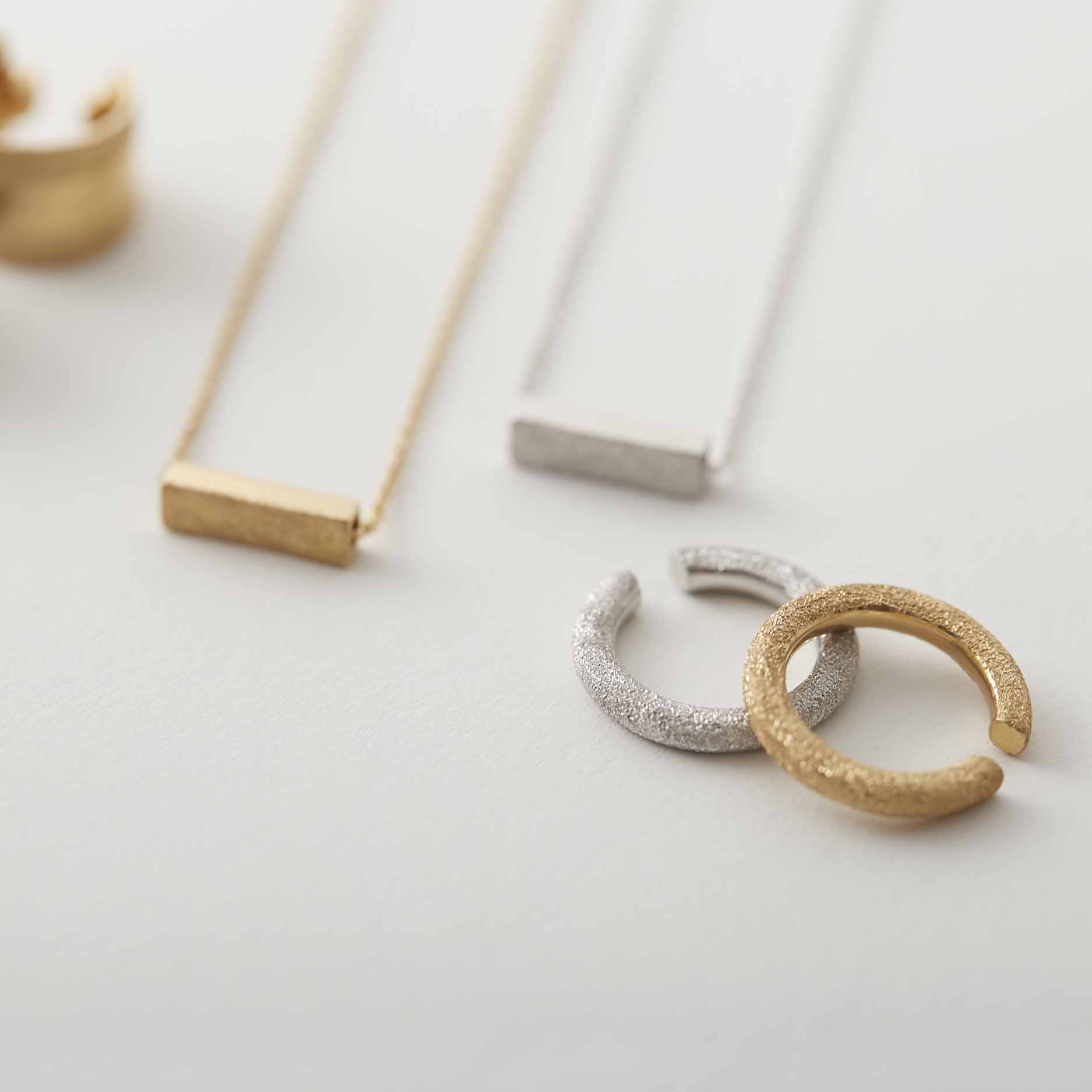 hatsuyume   jewelry & objects/diamond dust ring-earcuff