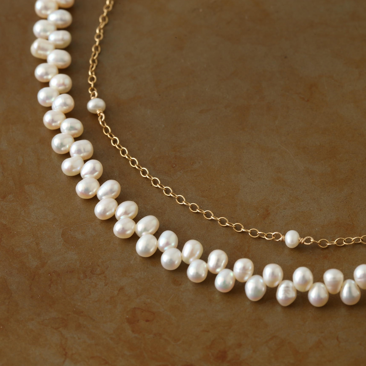 misa/two way frill pearl necklace