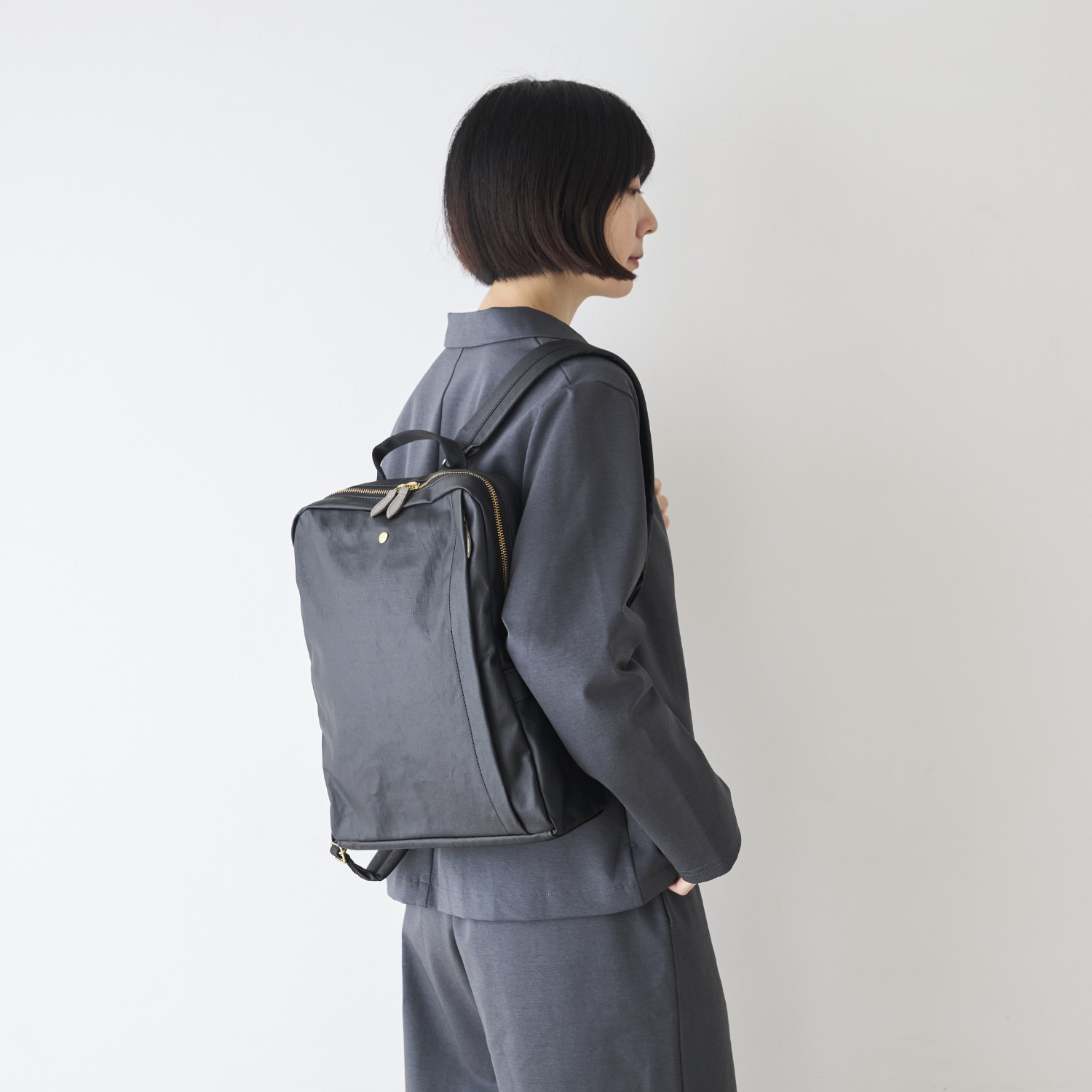 Neutral Gray/ジェーン PCが入る薄型軽量リュック