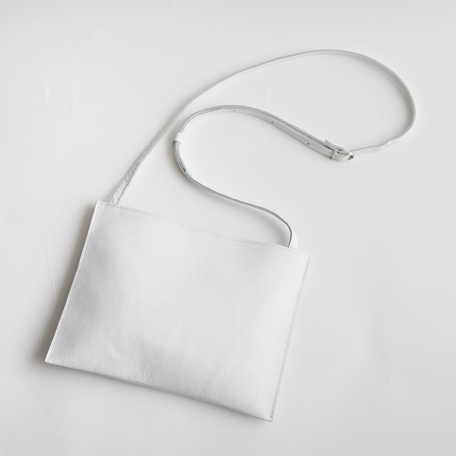 TRAD/撥水ソフトレザー ウォレットバッグ