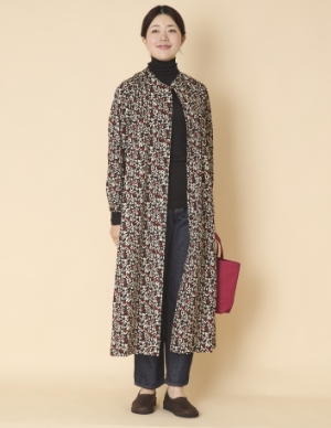 PONT DE CHALONS/フラワープリントギャザーワンピース ブラック