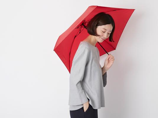 もう突然の雨に困らない、超軽量折りたたみ傘