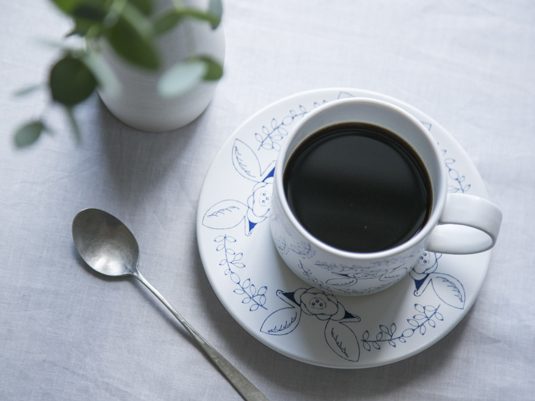 お気に入りのおしゃれなコーヒーカップで、おうちカフェを楽しもう