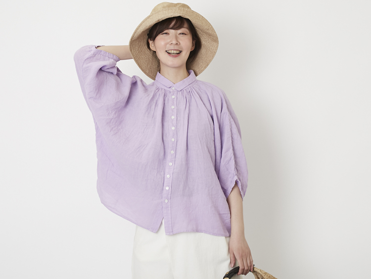 蒸し暑い夏を快適に過ごす、軽くて涼しいリネン素材の洋服4選