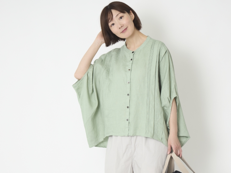 風通しが良いから真夏も怖くない、ubasokuのリネンブラウス