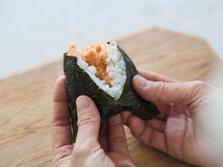 おにぎりをおいしく作るための、おすすめのキッチン道具5選