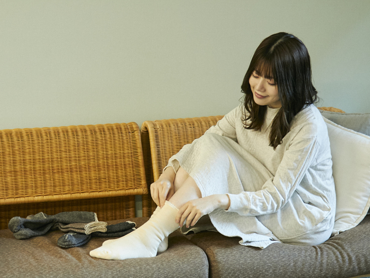 足元の小さな悩みをまるごと解決!「足にやさしい」靴下5選