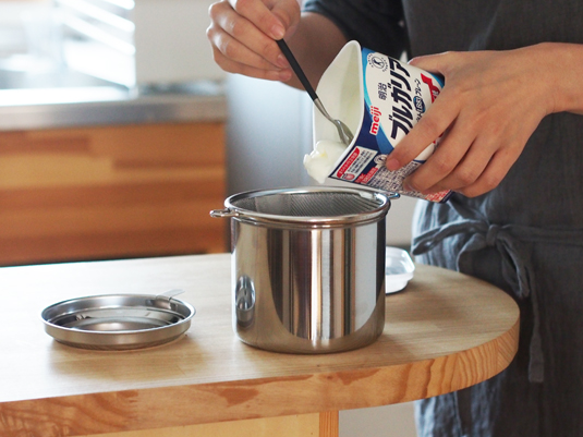 【あの人の買ってよかったBest3】水切りヨーグルトポットで変わった、私の食習慣