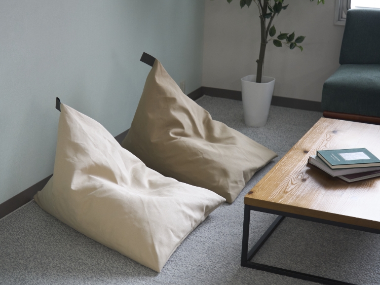 驚きの軽さと、しっかりした座り心地。tetraが愛される理由