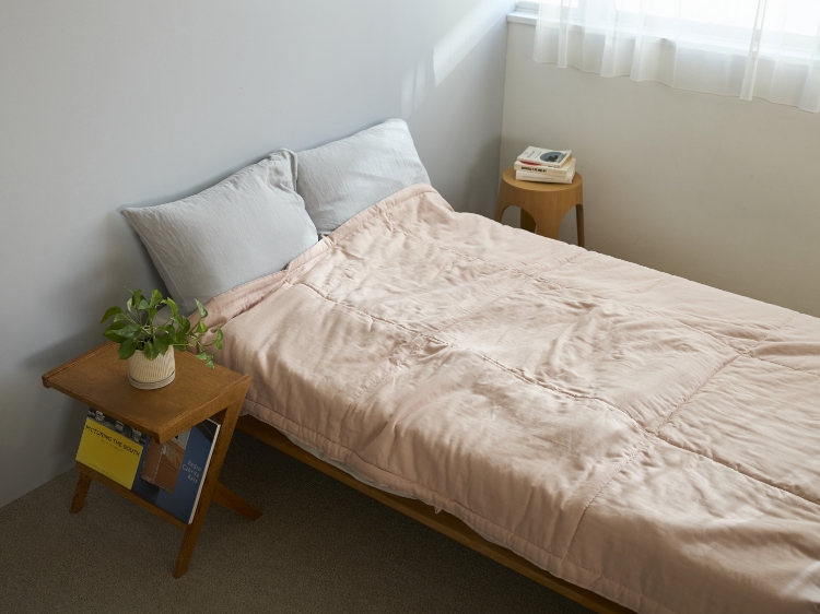 1年中使えて収納不要！肌触り歴代最高の肌掛け布団