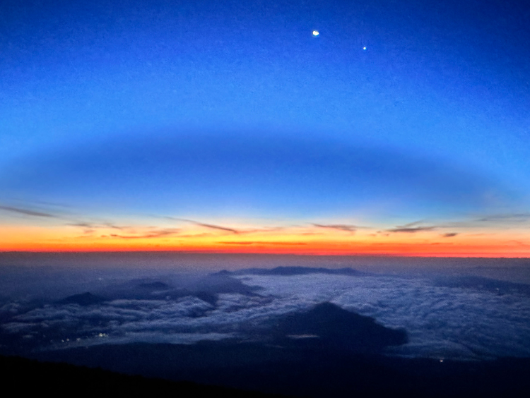【あの人の買ってよかったBest3】人生の次のステージでも、衣食住を助けた私の名品たち